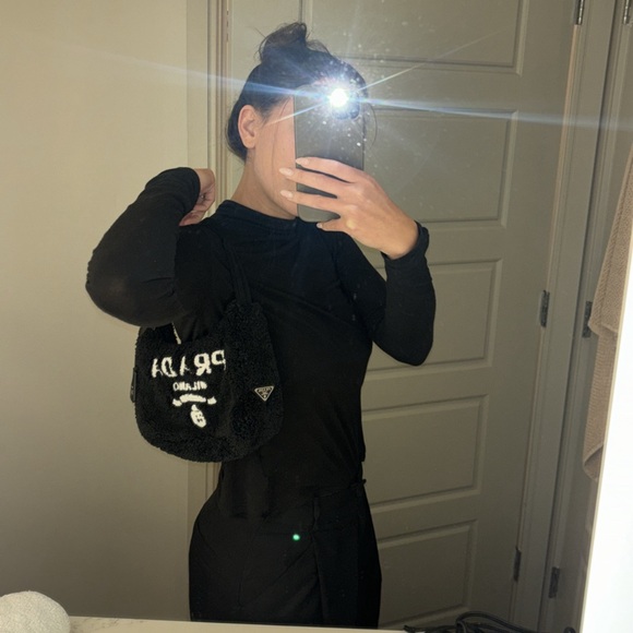 Prada re-Edition Terry bag in black - Picture 5 of 7